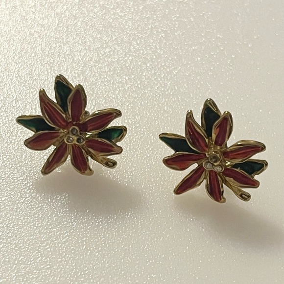 Vintage Metal Enamel MCM Poinsettia Flower Christmas Earrings - Picture 3 of 11